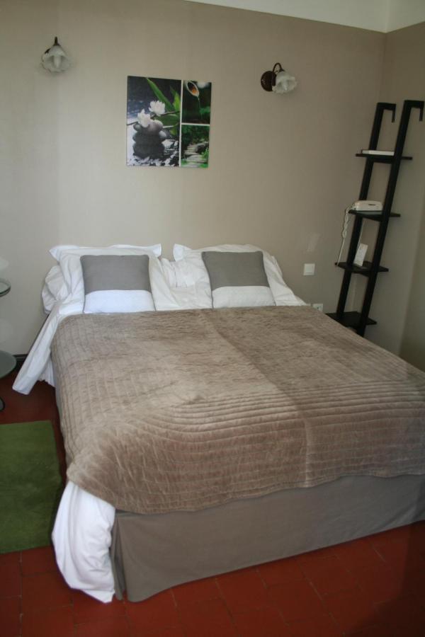 Hotel La Buissonniere Bannay  Luaran gambar