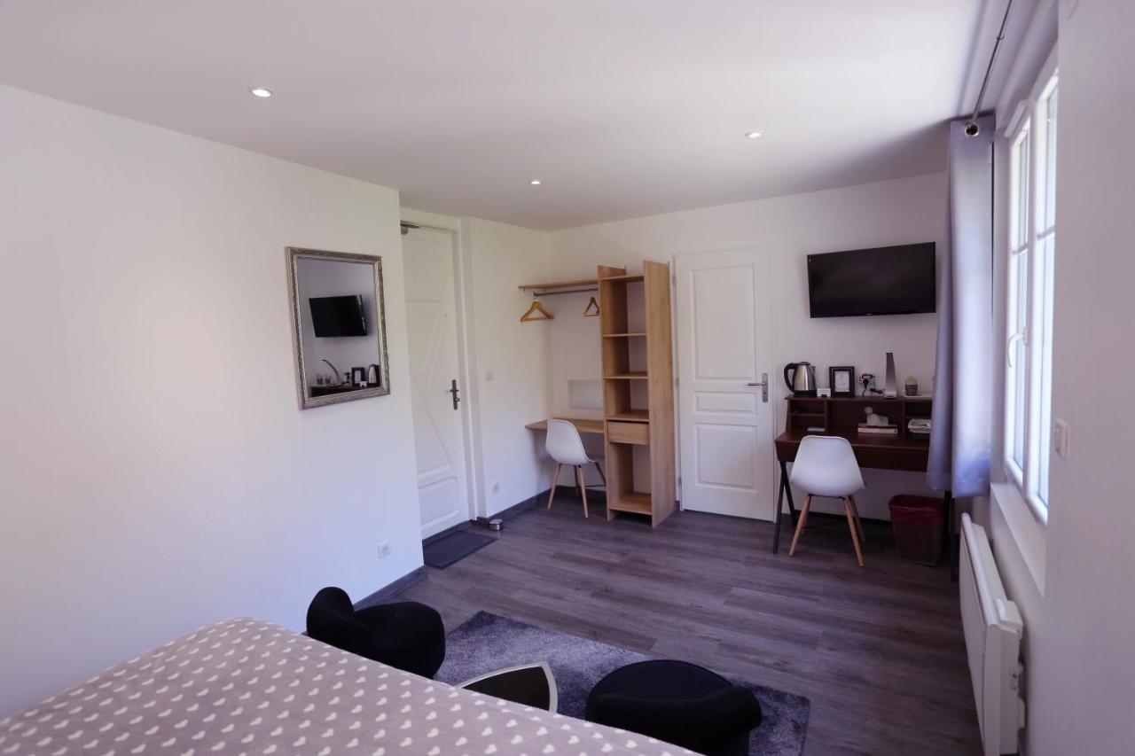 Hotel La Buissonniere Bannay  Luaran gambar