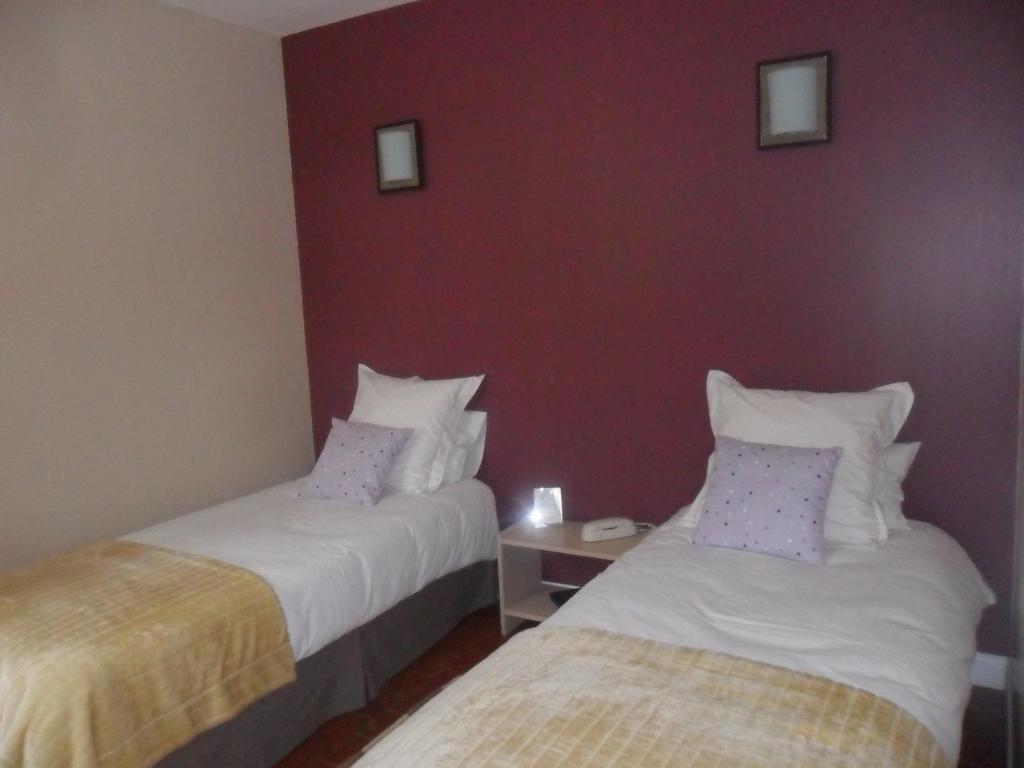 Hotel La Buissonniere Bannay  Bilik gambar