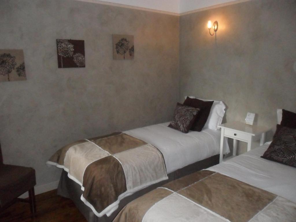 Hotel La Buissonniere Bannay  Bilik gambar