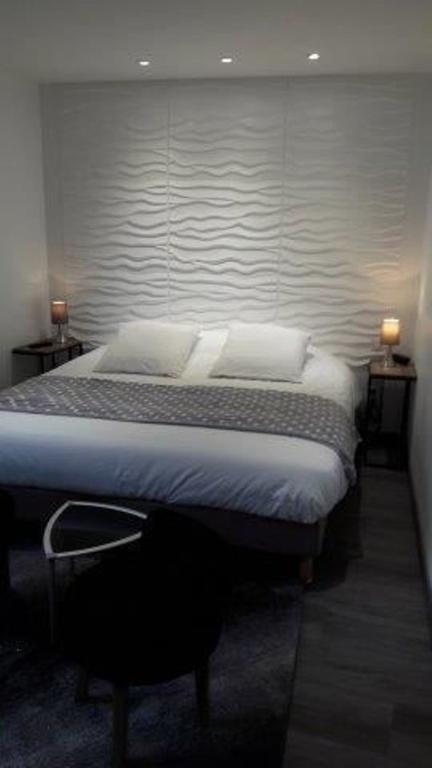 Hotel La Buissonniere Bannay  Luaran gambar