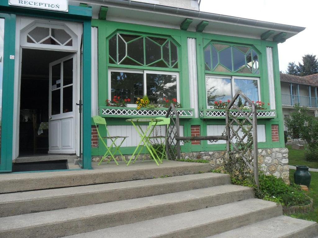 Hotel La Buissonniere Bannay  Luaran gambar